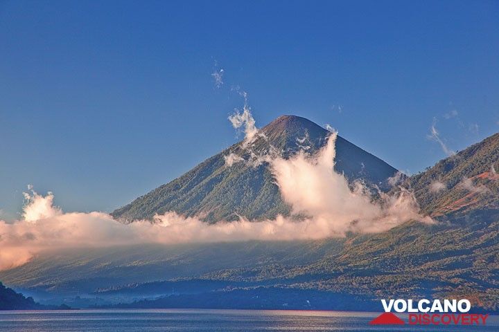 Toliman volcano (Photo: Tom Pfeiffer)