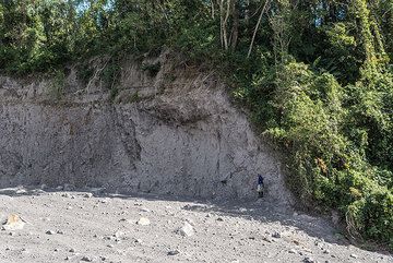 Pyroclastic flow deposits at the banks of the San Antonio valley SE of Fuego volcano. (Photo: Tom Pfeiffer)
