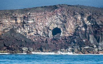An exposed older lava tube, which once fed an active ocean entry, seen along the Puna coast on the way back to Pohoiki. (Photo: Tom Pfeiffer)