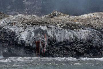 Blick auf denselben Teil der Bank. (Photo: Tom Pfeiffer)