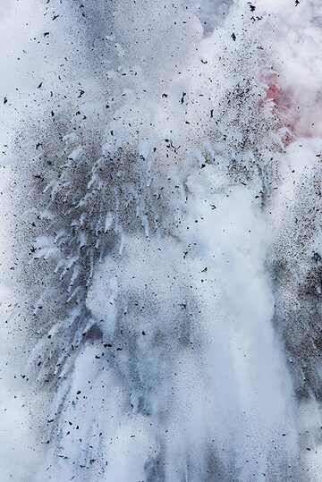 Steam trails are left by the flying projectiles. (Photo: Tom Pfeiffer)