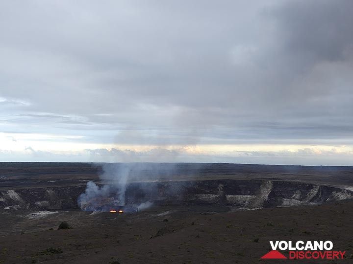 Day 1: First visit to the Jaggar Museum lookout and view of Kilauea´s summit caldera with Halema´uma´a crater and its active lava lake (Photo: Ingrid Smet)