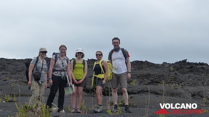 Tag 2: Gruppenbild zu den Lavaströmen des Mauna Ulu (Photo: Steven Van den Berge / Lana Van Heghe)
