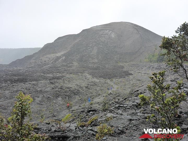 Day 6: View of the 1959 cinder cone as we descend down into Kilauea Iki crater (Photo: Ingrid Smet)