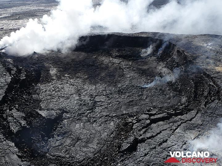 Verlängerungstag 3: Überblick über den größten Krater auf dem Lavaschild Pu´u O´o der East Rift Zone des Kilauea, der seit 1983 kontinuierlich ausbricht (Photo: Ingrid Smet)