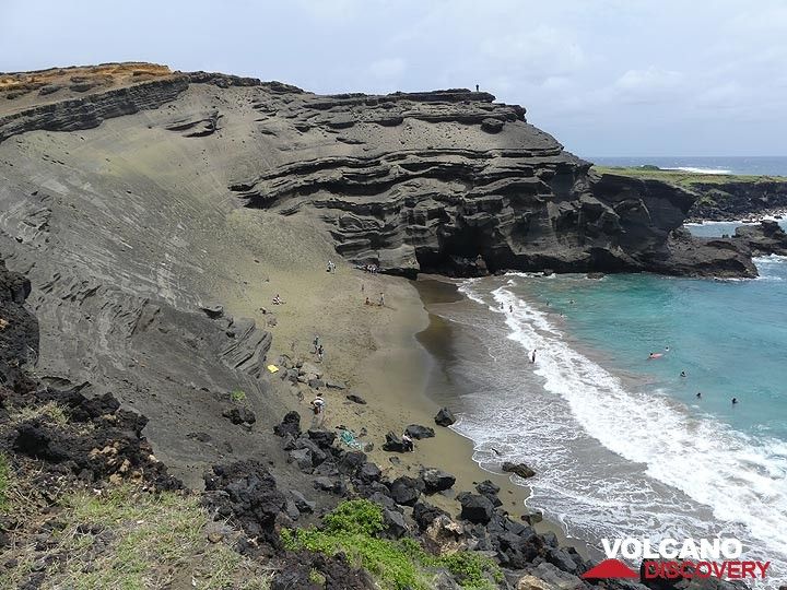 Green sand beach at the southern coast of the Big Island (Photo: Ingrid Smet)