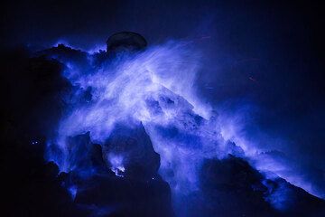 Burning sulfur - Ijen's blue flames at night (East Java, Indonesia) (Photo: Tom Pfeiffer)