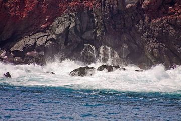 The coast of Anak Krakatau (Photo: Tobias Schorr)