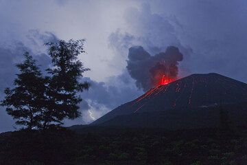 krakatau_i1759.jpg (Photo: Tom Pfeiffer)