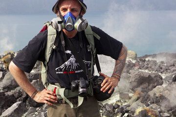 Impressions from our Krakatau volcano expedition in July 2012. (Photo: Tom Pfeiffer)