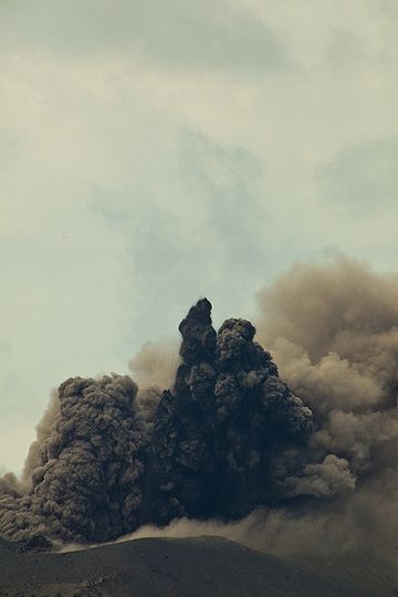 krakatau_i37012.jpg (Photo: Tom Pfeiffer)