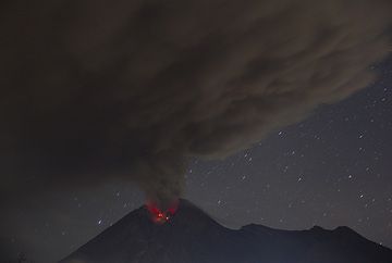 merapi_i37849.jpg (Photo: Tom Pfeiffer)