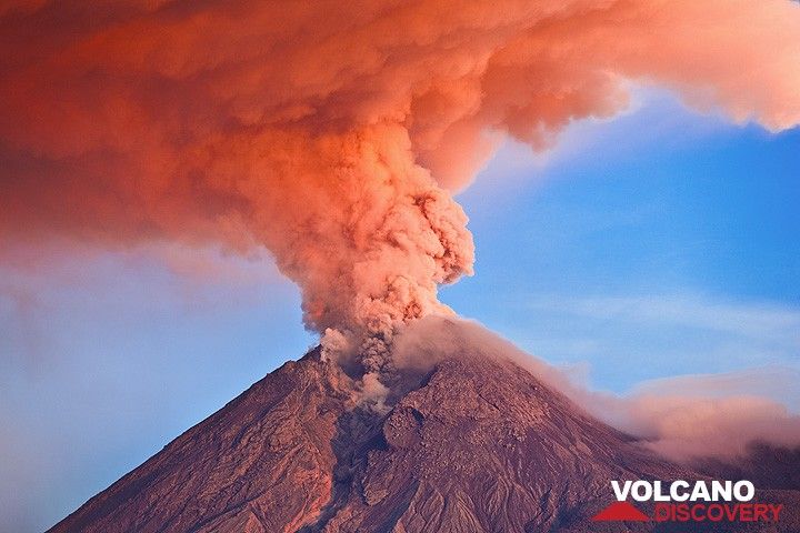 Photo of the Month by Tom Pfeiffer Mt Merapi  Central 