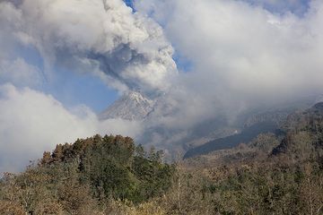 merapi_i38123.jpg (Photo: Tom Pfeiffer)