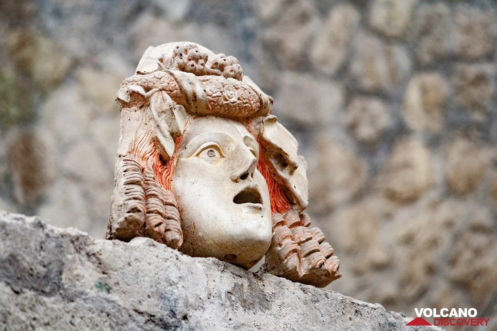 A Greek inspired head in a villa of Herculaneum. (Photo: Tobias Schorr)