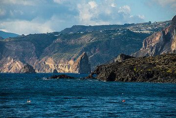View from Vulcano to Lipari Island (Photo: Tom Pfeiffer)