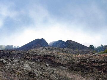 Un cratère d'une éruption de fissure sur l'Etna. (Photo: Tobias Schorr)