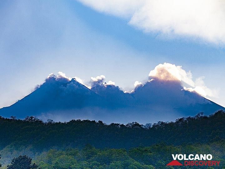 Blick auf die Gipfelkrater des Ätna. (Photo: Tobias Schorr)