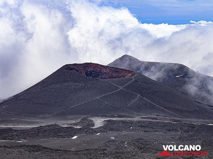 Ältere Schlackenkegel des Vulkans Enta. (Photo: Tobias Schorr)