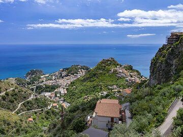 Vue sur Taormina. (Photo: Tobias Schorr)
