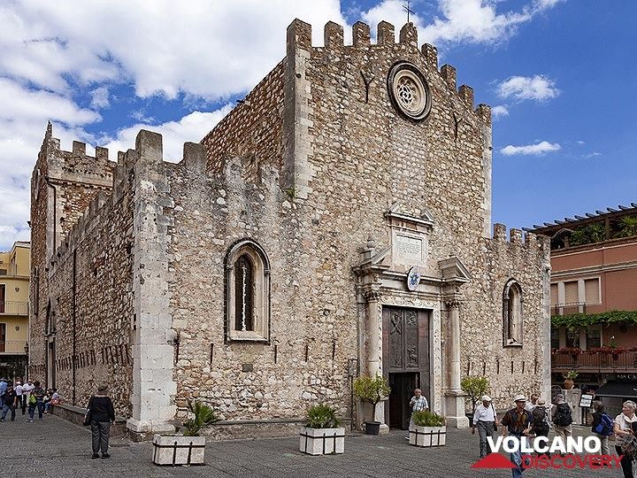 Die Kirche Duomo di San Nicolò di Bari in Taormina. (Photo: Tobias Schorr)