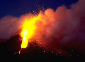 Etna volcano photos: paroxysms of SE crater in 2000 (c)