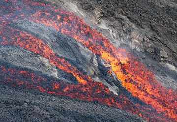 Stromboli volcano lava flow into the sea 2014: videos (Photo: Tom Pfeiffer)