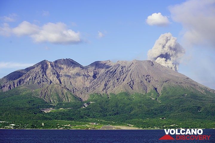 Small ash puff on the afternoon of 19 July, seen from Kagoshima Bay. (Photo: Tom Pfeiffer)