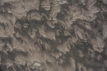 Sand patterns (2), created by water (Photo: Tom Pfeiffer)