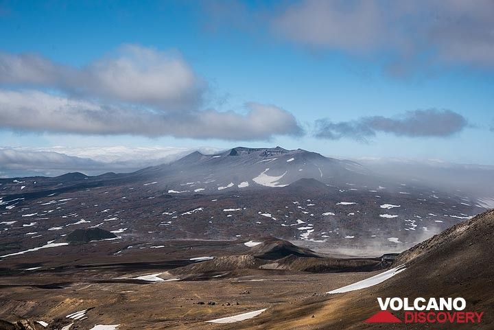 View towards the shield volcano of Gorely, Mutnovsky's active neighbor, within its caldera. (Photo: Tom Pfeiffer)
