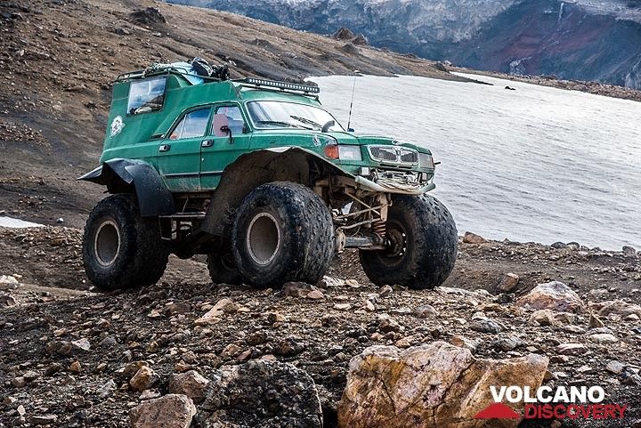 Custom-build vehicle suited well to get quite far up into the valley of Mutnovsky. (Photo: Tom Pfeiffer)
