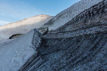 Grotte de glace effondrée (Photo: Tom Pfeiffer)