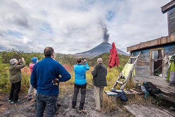 Group observing the activity at Karymsky (Photo: Tom Pfeiffer)