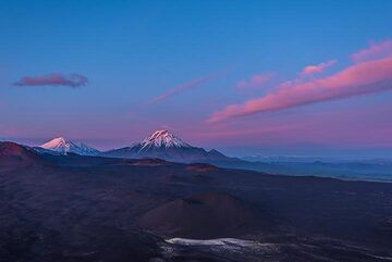 Volcans Zimina (à gauche) et Udina (à droite) (Photo: Tom Pfeiffer)