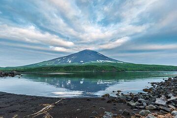 Вулкан Алаид на острове Атласов. (Photo: Tom Pfeiffer)