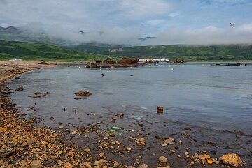 Rusty beach (Photo: Tom Pfeiffer)