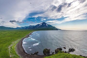 Chikurachki volcano (Photo: Tom Pfeiffer)