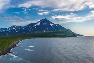 Chikurachki volcano (Photo: Tom Pfeiffer)