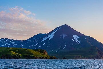 Volcan Chikurachki le soir (Photo: Tom Pfeiffer)