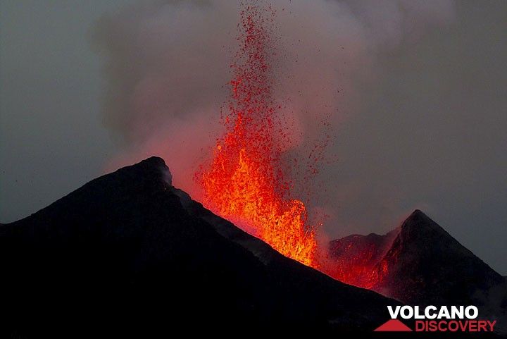 Lava fountains of around 150 m height from the active flank vent during the 2011-12 eruption of Nyamuragira (Nyamulagira) volcano, DRCongo. (Photo: Lorraine Field)