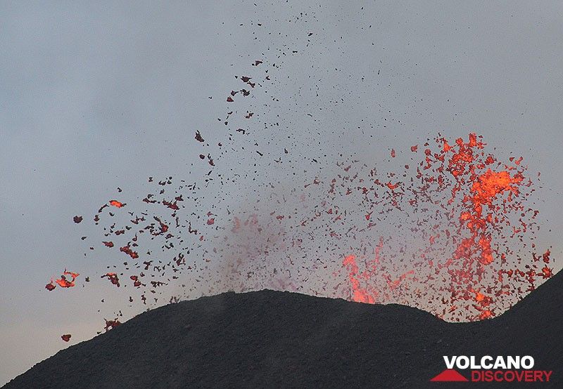Morning explosion at middle crater. (Photo: Paul Hloben)
