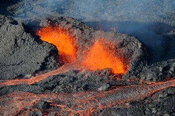 Piton de la Fournaise volcano - eruption Okt 2010 (Photo: Sylvie & Philippe Choukroun)