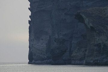 Falaise près du phare (Photo: Tom Pfeiffer)