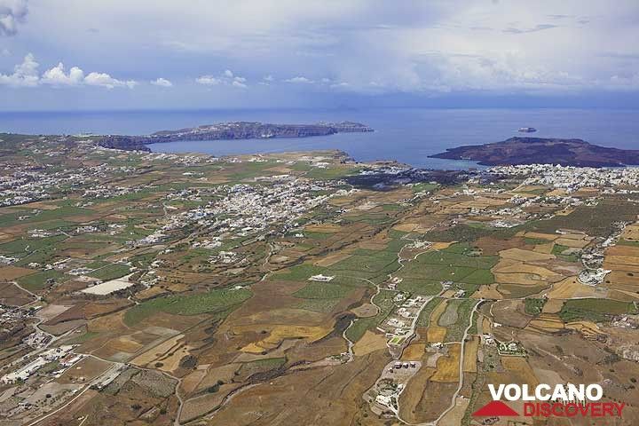 Santorini tour May 2012 - aerial photos (Photo: Tom Pfeiffer)