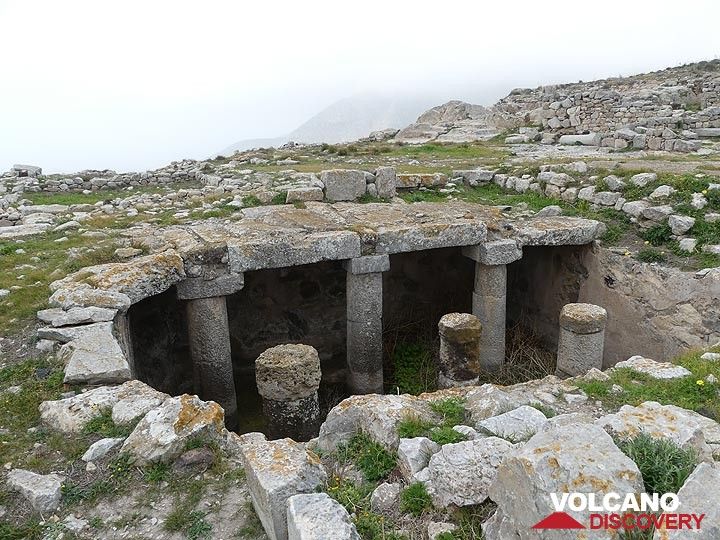 Bains romains sur le site archéologique de l'ancienne Théra. (Photo: Ingrid Smet)