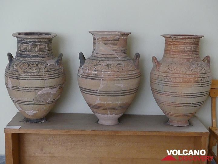 Storage vases from ancient inhabitants of Santorini (Archaeological Museum of Thera) (Photo: Ingrid Smet)