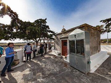 The ancient temple "Agios Nikolaos Marmaritis" near Emporio village is a well preserved ancient temple of 300 B.C. which is still used as a Christian chapel. Santorini island. (Photo: Tobias Schorr)