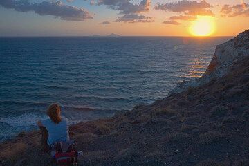 Sunset watching (Photo: Tom Pfeiffer)