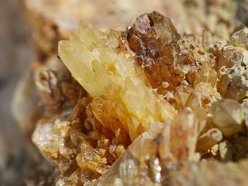Quartz crystals from Santorini 9 May 2010 (Photo: Tobias Schorr)