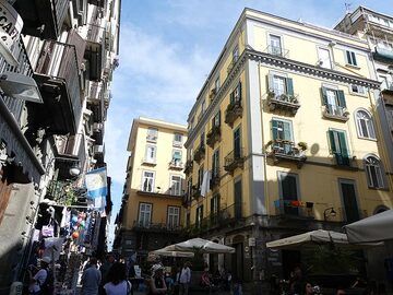 Lively historic centre of Naples with its typical architecture, warm colours and plenty balconies (Photo: Ingrid Smet)